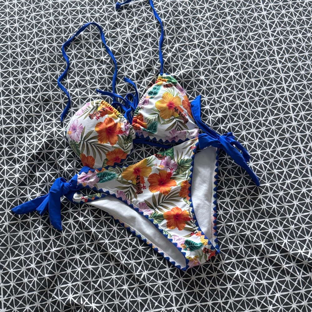 SHEIN Floral Bikini - Blue and White